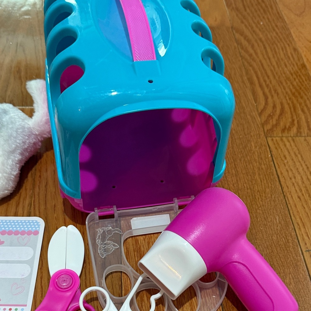 🐈 Kitty-cat Grooming Playset with Carrier and Accessories - Pink and Blue - Picture 8 of 10